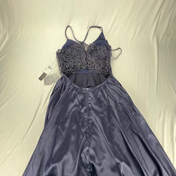 Sequin Hearts Dress Size: 5 - Picture 6 of 10